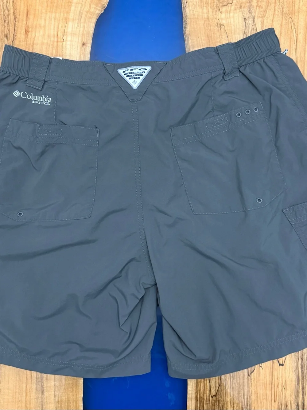 Columbia PFG Men’s 34 Omni-Shade Fishing Cargo Shorts Gray 9” Inseam